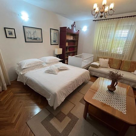 Apartman Mladenka スペタル エクステリア 写真